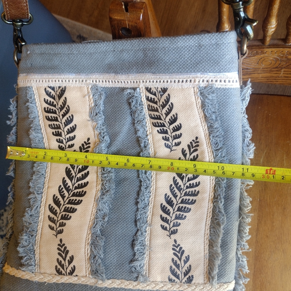 Myra Bag green crossbody purse - Picture 9 of 11